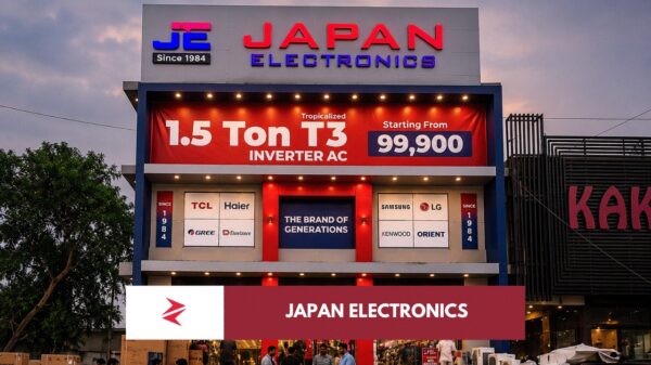 Japan Electronics style AC showroom in Pakistan showing retail disruption in the T3 inverter air conditioner market.